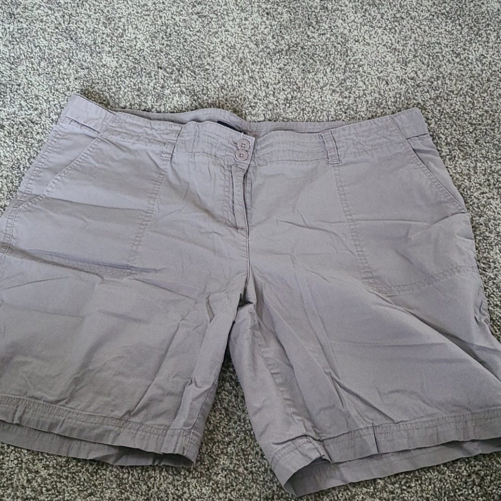 Grey shorts